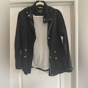 Navy LandsEnd utility jacket. Size 6-8. Great condition.